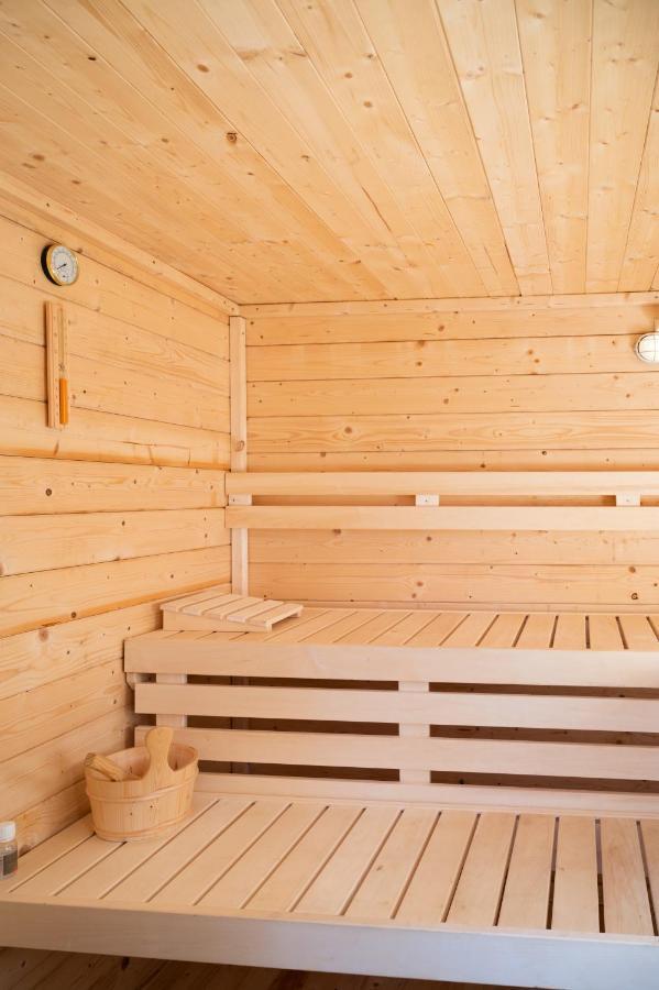 Zen-Bungalow No 1 Met Sauna En Hottub Rheezerveen المظهر الخارجي الصورة